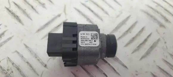 Volkswagen Touran I Windshield/windscreen camera 