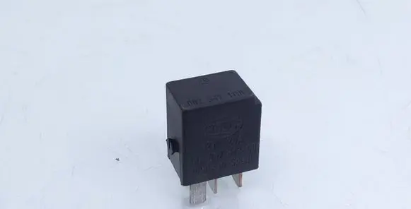 Mercedes-Benz C W203 Other relay 0025421119 4RA00781300