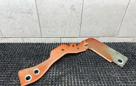 Renault Captur Fender mounting bracket 625B57566R