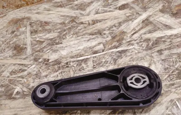 Porsche Panamera (970) Engine mounting bracket 7PP199331A