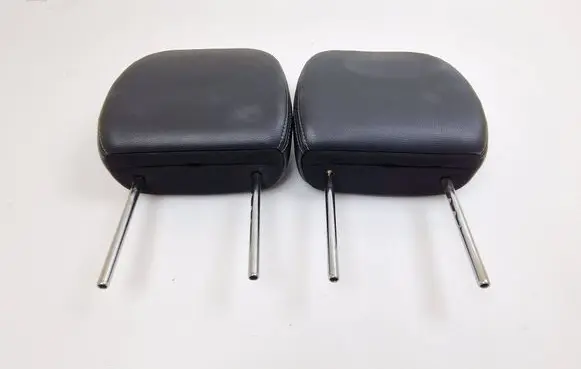 Mitsubishi Outlander Front seat headrest 