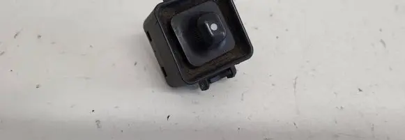 Mercedes-Benz E W124 Wing mirror switch 1248201810