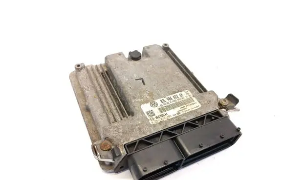 Seat Leon (1P) Engine control unit/module 03L906022GN 0281015193 03L906022GP
