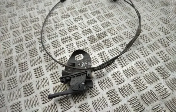 Peugeot 308 Engine bonnet (hood) release handle