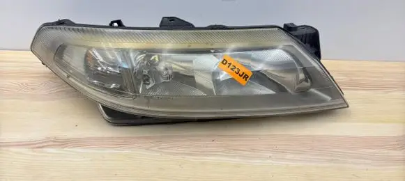 Renault Laguna II Headlight/headlamp 8200163326