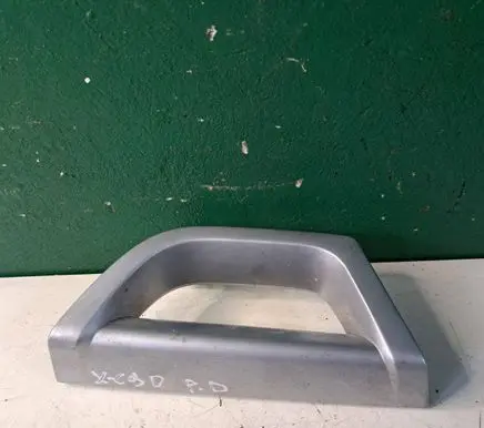 Volvo XC90 Front door interior handle 8650071