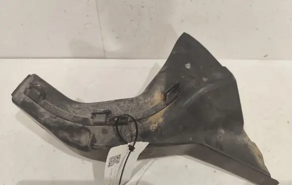 BMW 4 F36 Gran coupe Air intake duct part 51747290611