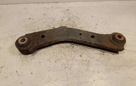 KIA Sorento Rear control arm