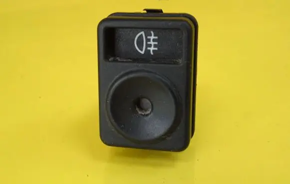 Fog light switch