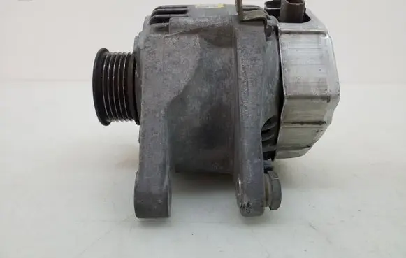 Toyota Corolla E120 E130 Generator/alternator 2706022030