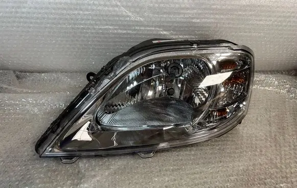 Renault Logan I Headlight/headlamp 8200744753 8921740048