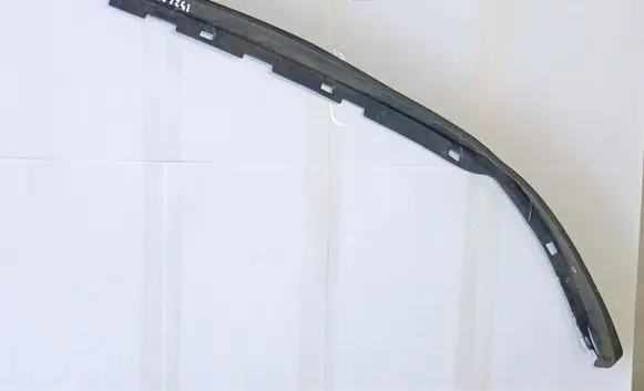 Opel Zafira B Front bumper lip 13247302