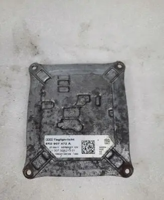 Audi A4 S4 B8 8K Headlight ballast module Xenon 8K0907472A