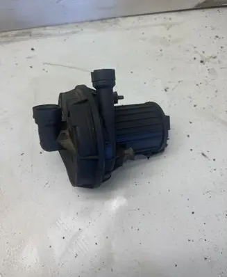 Skoda Octavia Mk1 (1U) Secondary air pump 06A131333C 72293405