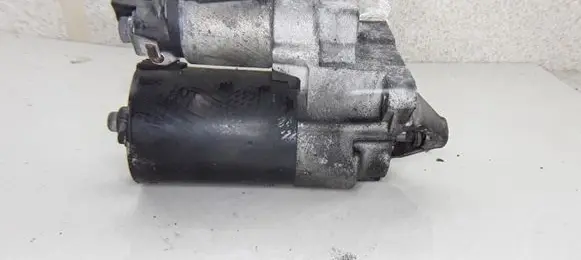 Renault Scenic II - Grand scenic II Starter motor 8200724805 0001106023
