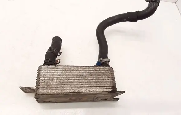 Jaguar XJ X350 Oil filter mounting bracket
