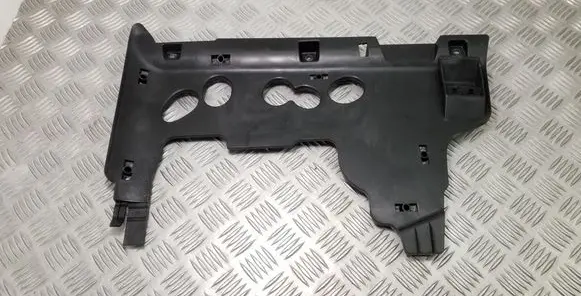 Volkswagen Jetta VI Dashboard lower bottom trim panel 5C8863083