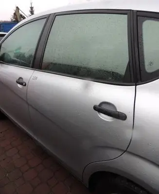 Seat Toledo III (5P) Rear door