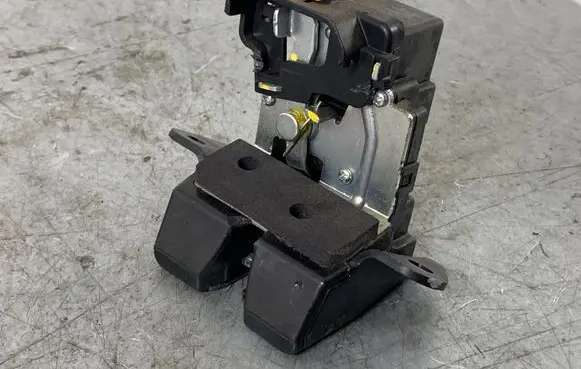 KIA Sportage Tailgate/trunk/boot lock/catch/latch 812303W000