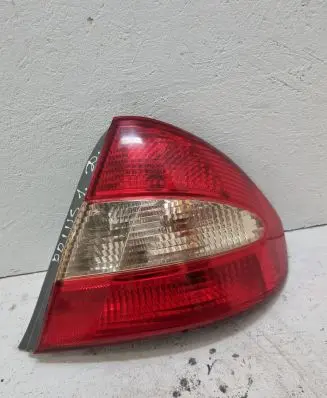 Toyota Prius (XW10) Rear/tail lights