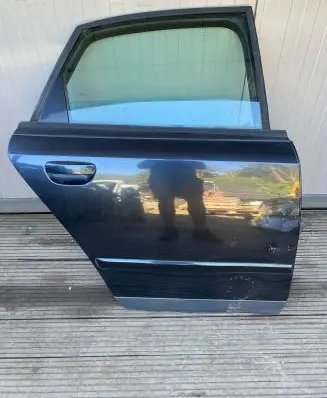 Audi A4 S4 B6 8E 8H Rear door