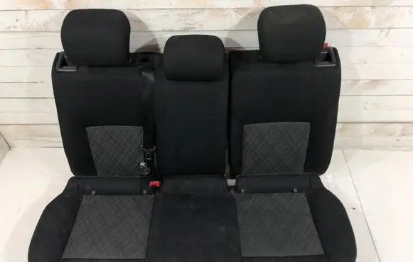 Seat Toledo IV (NH) Second row seats 22222222222 |0000000000000