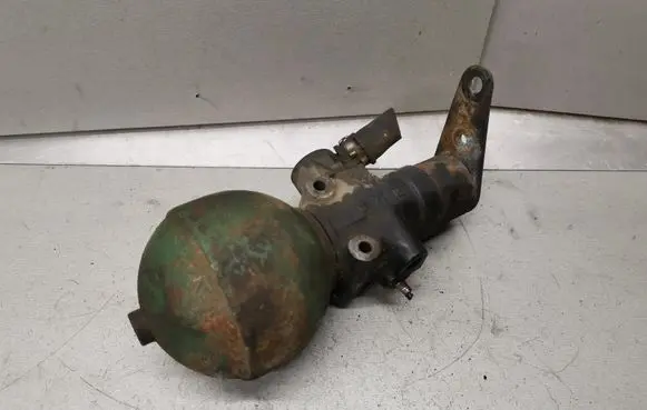 Citroen Xantia Air suspension compressor 588684