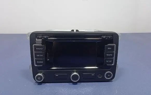 Volkswagen PASSAT CC Radio/CD/DVD/GPS head unit 3C0035279