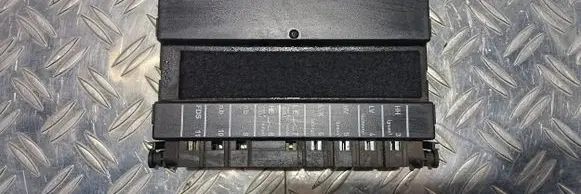 Mercedes-Benz E W211 Seat control module A2118204085 05020825