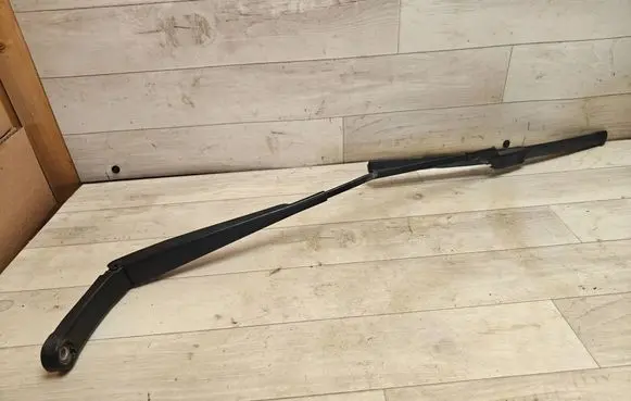 Seat Ibiza IV (6J,6P) Front wiper blade arm 6J1955410
