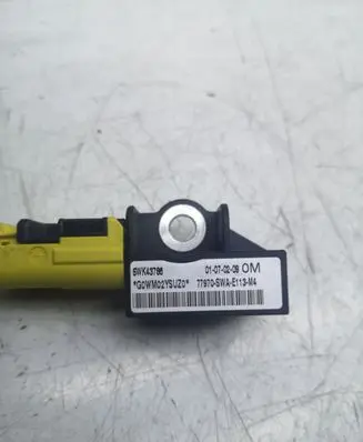 Honda CR-V Airbag deployment crash/impact sensor 77970SWAE113M4 5WK43786
