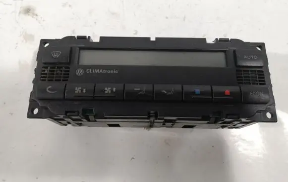 Volkswagen PASSAT B5.5 Climate control unit 3B1907044H