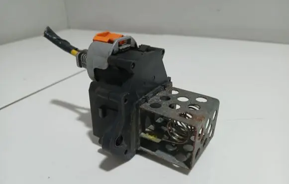 Citroen C4 II Heater blower motor/fan resistor 9658508980