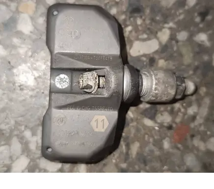 Audi A6 S6 C6 4F Tire pressure sensor 4F0907275B