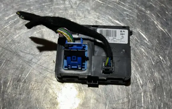 Peugeot 308 Climate control unit 9811039380