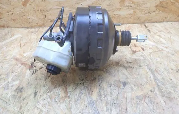BMW 3 E90 E91 Brake booster 6788041