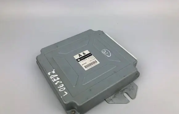 Subaru Legacy Engine control unit/module 22611AJ670