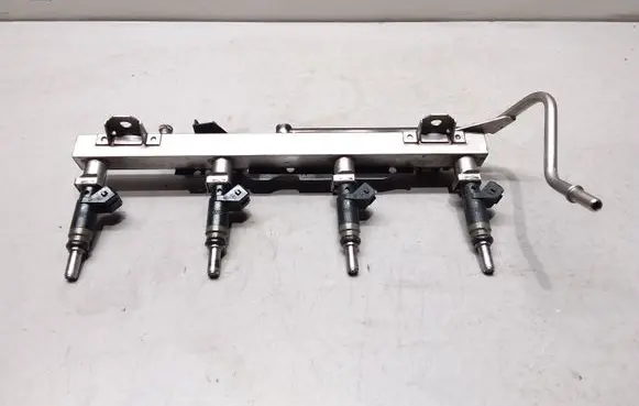 BMW 3 E90 E91 Fuel injectors set 7506158