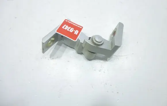 Skoda Fabia Mk3 (NJ) Front door upper hinge 8K0831401P A040573