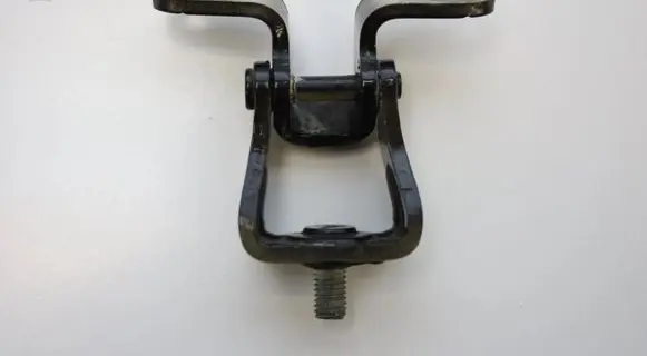 Ford Mondeo Mk III Tailgate/trunk/boot hinge 1Z5827302C