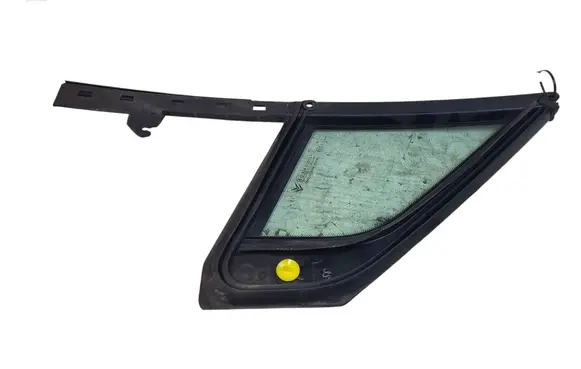 Citroen C5 Front door vent window glass four-door E000191