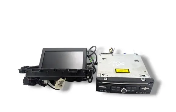 Peugeot 5008 Radio/CD/DVD/GPS head unit 96735367ZD 96751717XT