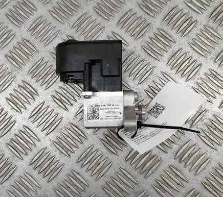Porsche Taycan 9J1 Air conditioning (A/C) expansion valve 4M0816702A VS2A0F5N1B
