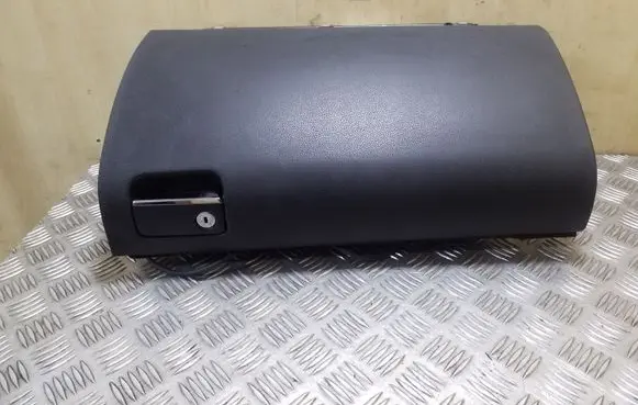 Mercedes-Benz ML W164 Glove box set 19877115 A1646800391