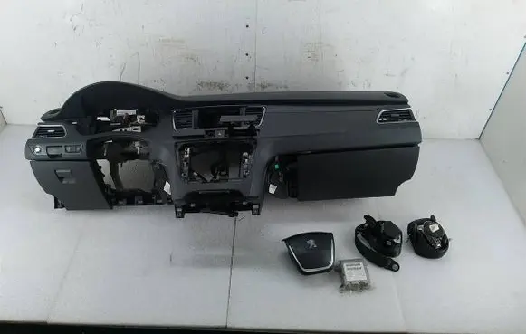 Peugeot 508 Dashboard