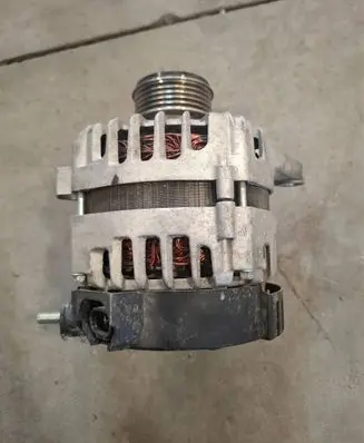 Hyundai i40 Generator/alternator 20655N