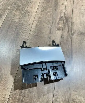 Ashtray (front)