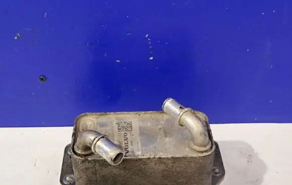 Volvo S60 Engine oil radiator 31293761 31368636