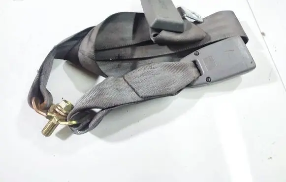 Mazda 323 F Rear seatbelt buckle A1490