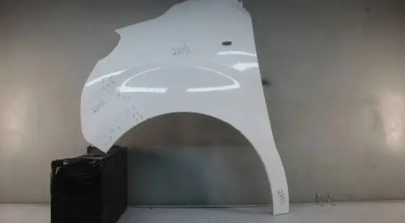 Fender mounting bracket